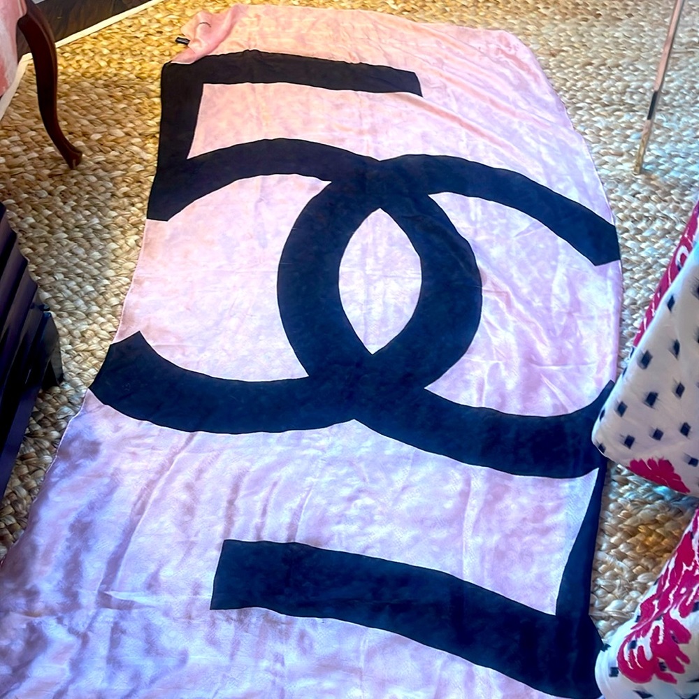 Chanel silk scarf pink and black.